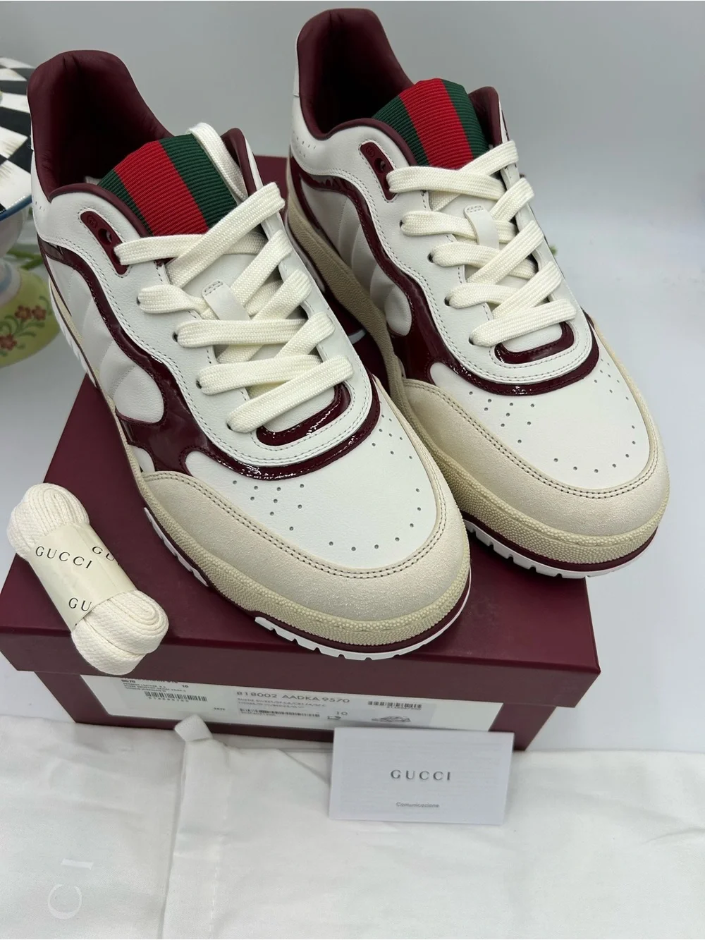 Gucci leather sneakers
